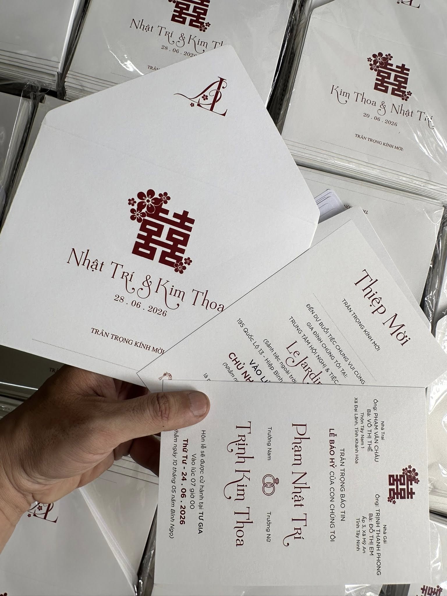 in thiệp cưới đẹp giá rẻ đồng xoài, bình phước khánh huyền