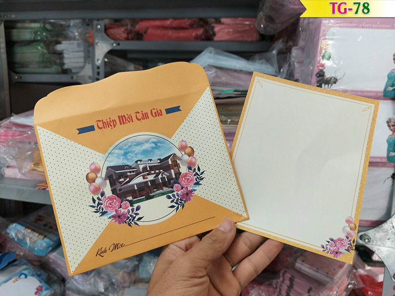 in thiep cuoi dep gia re